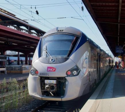 train-ter-gare-strasbourg-antoine-schibler (c) Antoine Schibler Unsplash train-ter-gare-strasbourg-antoine-schibler